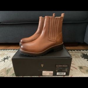 Frye Ella Moto Chelsea Boot size 7